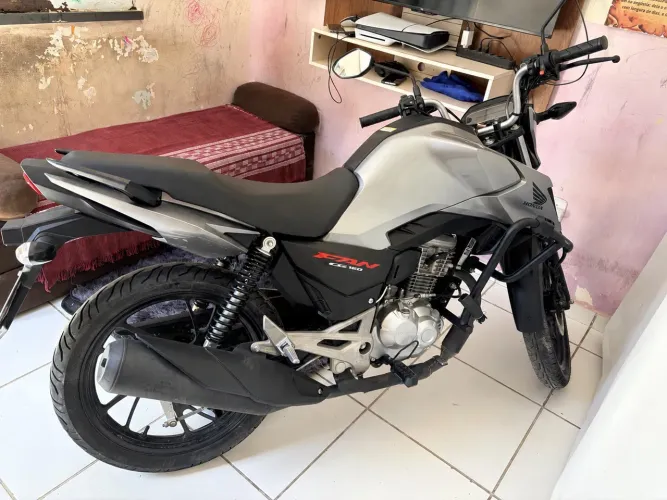 CG 160 Fan 26/26 Prata | Disponível