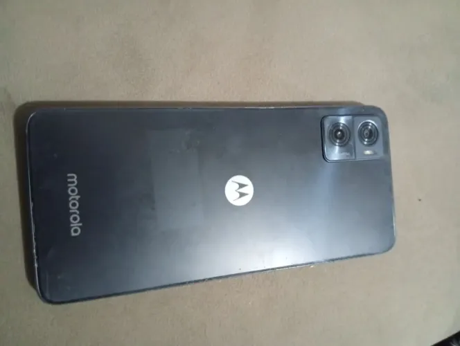 Moto G E 22