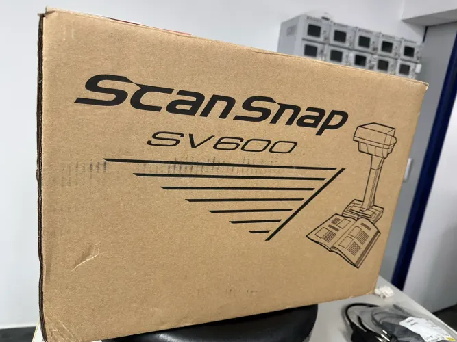 Scanner Mesa Fujitsu ScanSnap SV600 USB Portátil Resolução 1200 dpi A3