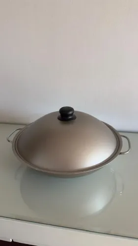 Panela Wok Tramontina 32,5cm com Tampa - Antiaderente Impecável