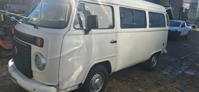 Volkswagen Kombi Standard 1.4 MI Total Flex 8V 2013