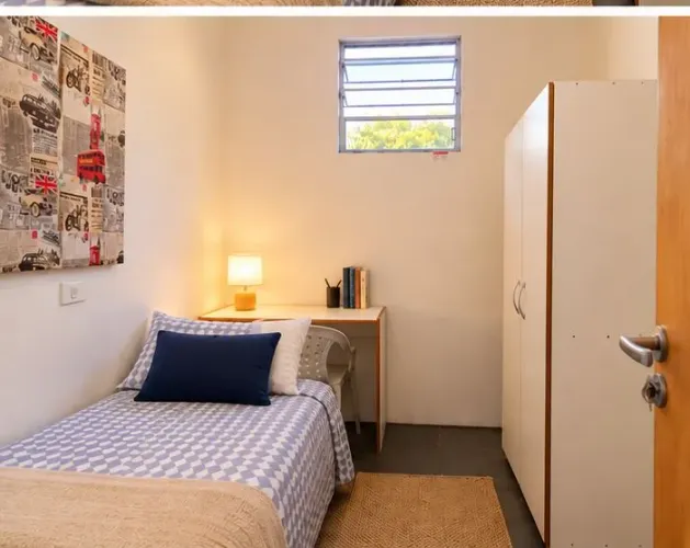 Quarto mobiliado no Tatuapé a partir de 900,00- perto da UNIP e UNICID