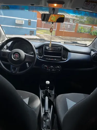Fiat Uno Attractive 1.0 Flex 6V 5P 2017