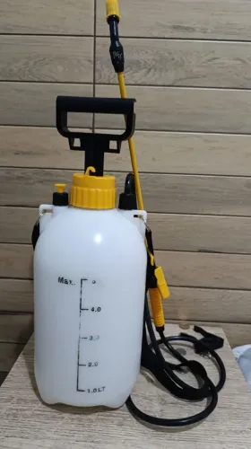 Pulverizador Manual de Pressão Acumulada Vonder 5L - Completo
