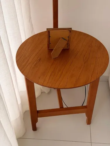Abajur com mesa