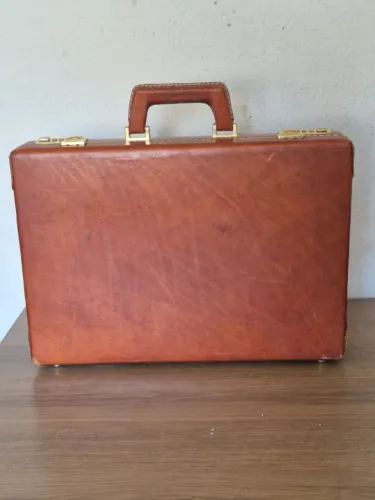 Mala de couro antiga anos 70 marca Bramil modelo 007