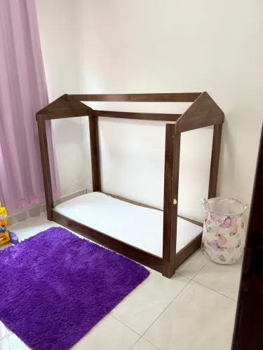 Berço casinha 