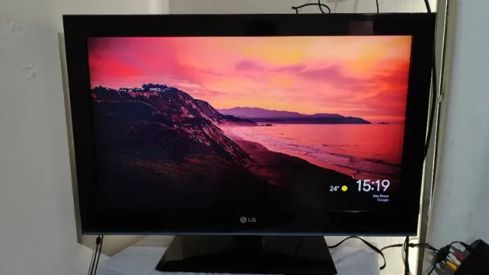 TV LG 32 + Chromecast - transforma em Smart (PREÇO FINAL)