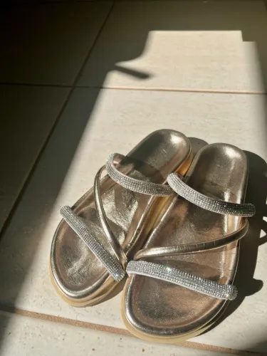 Sandália Arezzo número 36