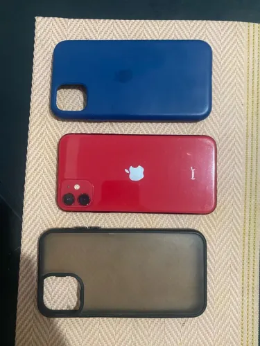 ? iPhone 11 Vermelho em Perfeito Estado - Tudo Funcionando! ?