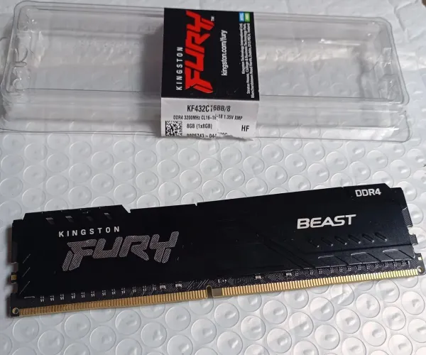 Memória RAM Kingston Fury Beast DDR4 8 GB 3200 MHz nova testada