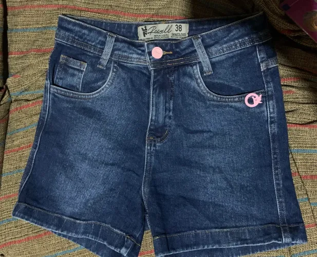 Bermuda feminina TAM 38 ( forma pequena )