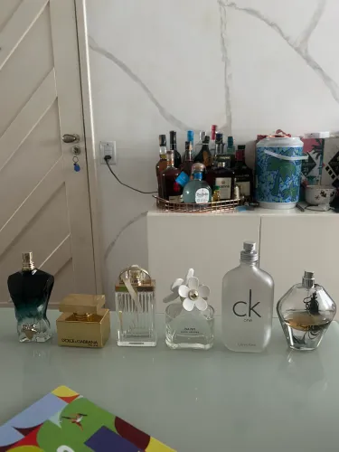 Le Beau, Daisy, The One, Ck One, Love Story