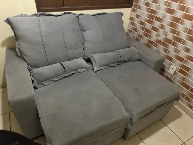 Sofá retrátil e reclinável
