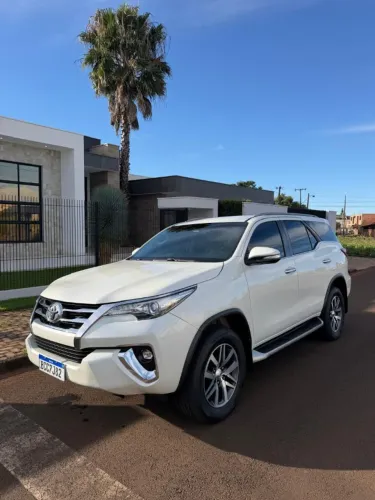 Toyota Hilux SW4 SRX 4X4 2.8 TDI 16V Dies. Aut. 2019
