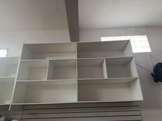 Prateleira Expositora Grande MDF