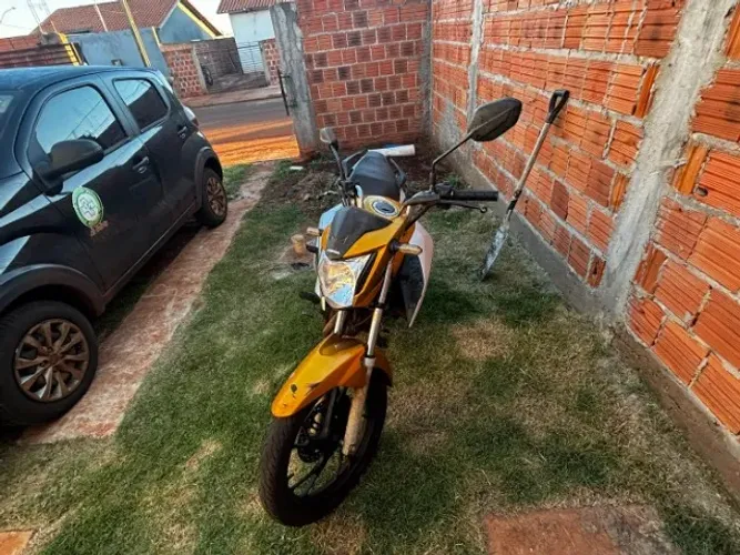 Titan 160