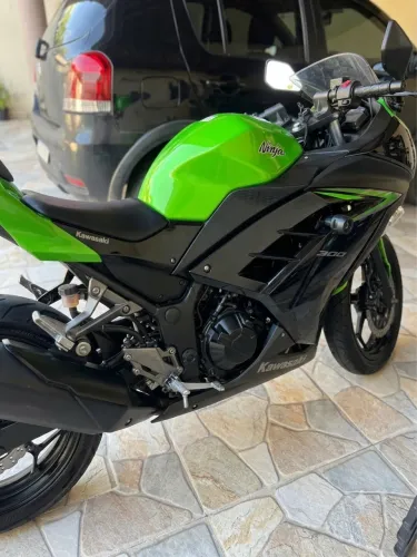 Kawasaki ninja 300 - 2023 - Extra 