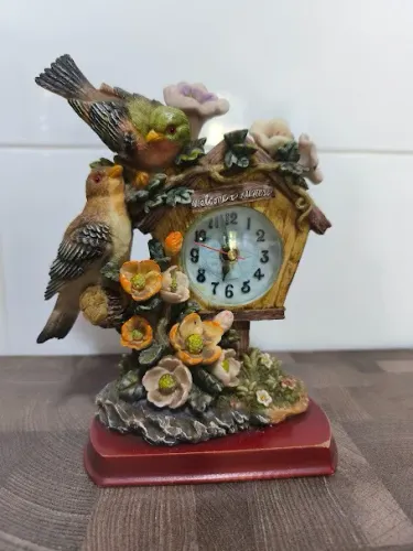 Relogio de Mesa em Resina Passaros Passarinhos 23cmx 17cm