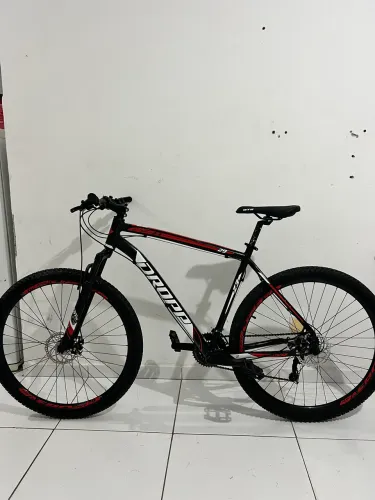 VENDO BIKE ARO 29 NOVA ( ACEITO CARTÃO )