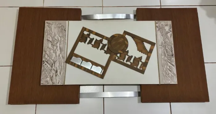 Painel Decorativo de Parede Moderno- Madeira e Espelho