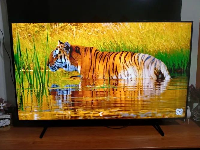 TV SAMSUNG 50 CRYSTAL 4K UHD TIZEN RESOLUÇÃO DE 3,840 X 2160 PXELS, 60HZ BORDAS INFINITAS