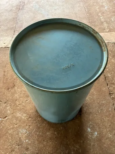 Tonéis de ferro 