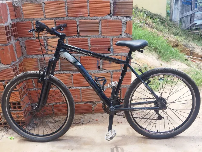 Vendo bicicleta aro 26 toda boa para o uso 