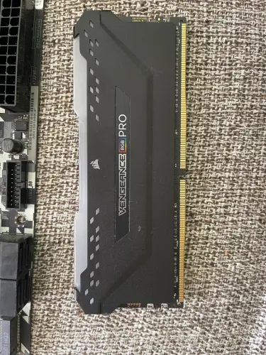 Memória corsair vengeance rgb pro 32 gb 2x 16
