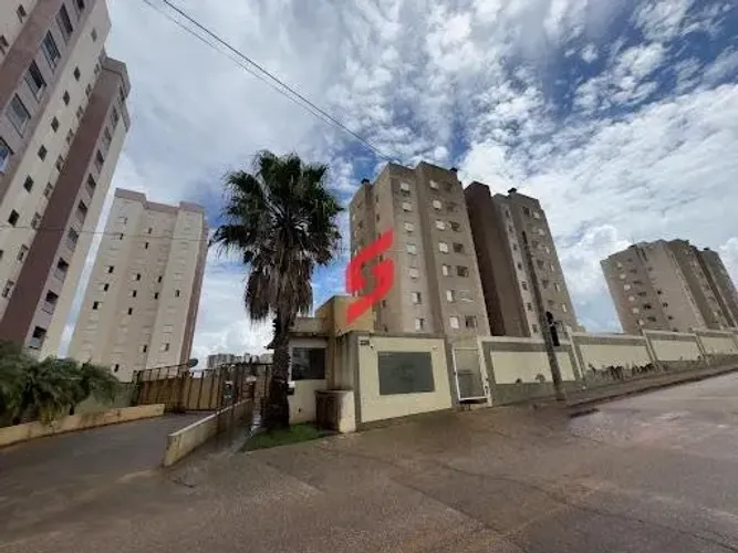 Apartamento à venda no Residencial Buriti 52 m²