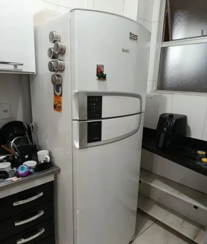 Geladeira Consul dúplex Frost Free com painel digital 450 L 1000$