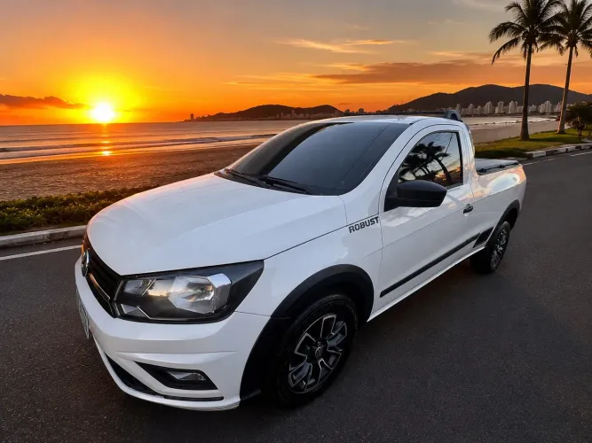 Volkswagen Saveiro Robust 1.6 Total Flex 8V 2017