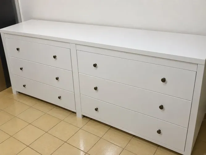 Cômoda branca