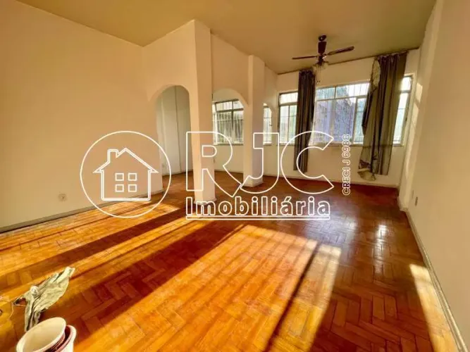 Apartamento : Padrão / Residencial / Tijuca