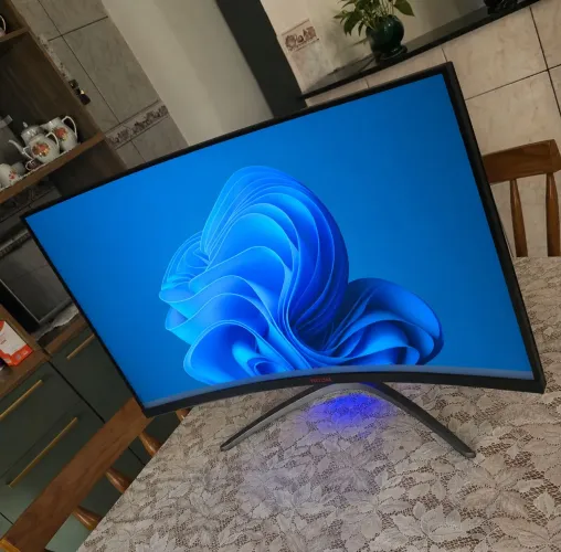 Monitor AOC 32 165hz
