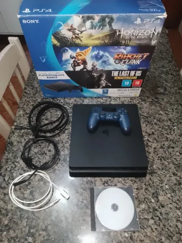 Vendo Playstation 4 Slim 500gb Desbloqueado
