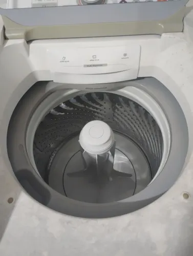 Vendo MAQUINA DE LAVAR ROUPA - BRASTEMP