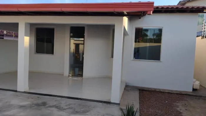 Aluga-se casa no bairro Paraviana, 3 quartos