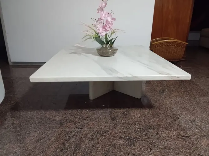 Mesa de mármore 