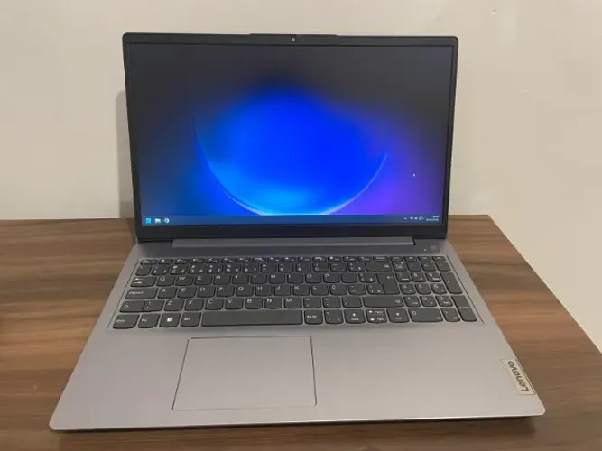Notebook Lenovo Idealpad3 com Ryzen7 5700U e 12Gb de RAM