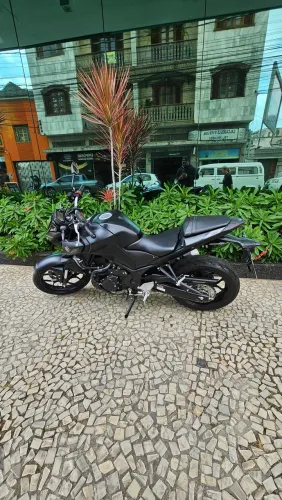 VENDO: Yamaha MT-03 ABS 2025 - Puro Instinto Dark Side!