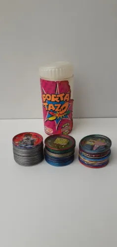 ELMA CHIPS - PORTA TAZOS + 47 TAZOS DIVERSOS