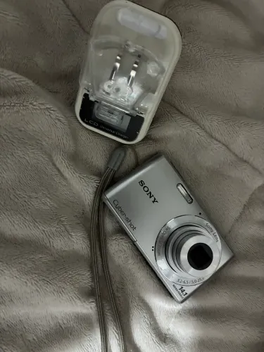 Vendo Câmera cybershot W620 14.1MP