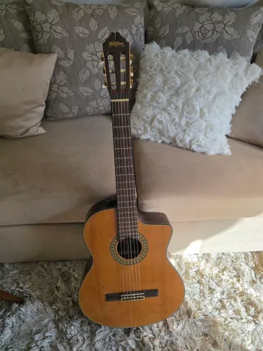 Violão Washburn C104SCE - Nylon Edição Especial 125 Anos (Cedro Sólido / Jacarandá)