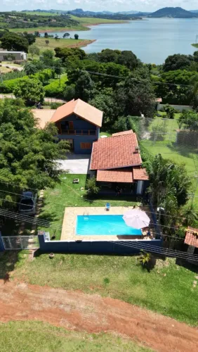 CHACARA EM PIRACAIA COM ACESSO A REPRESA ,PORTEIRA FECHADA