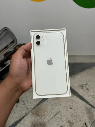 iPhone 11
