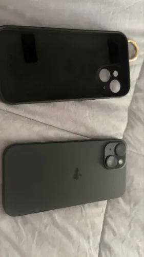 Vende-se IPhone 15 ( excelente estado )