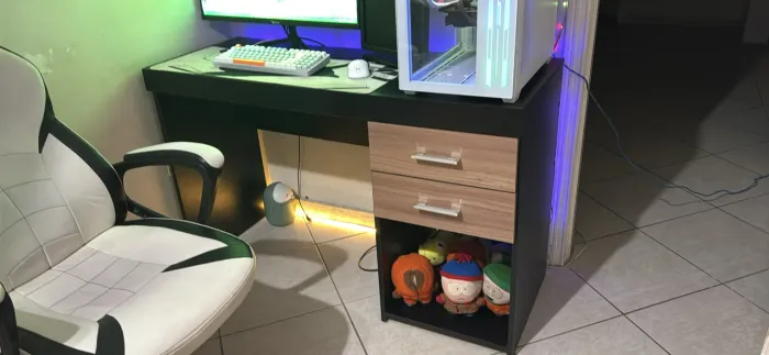 Mesa preta com duas gavetas carvalho