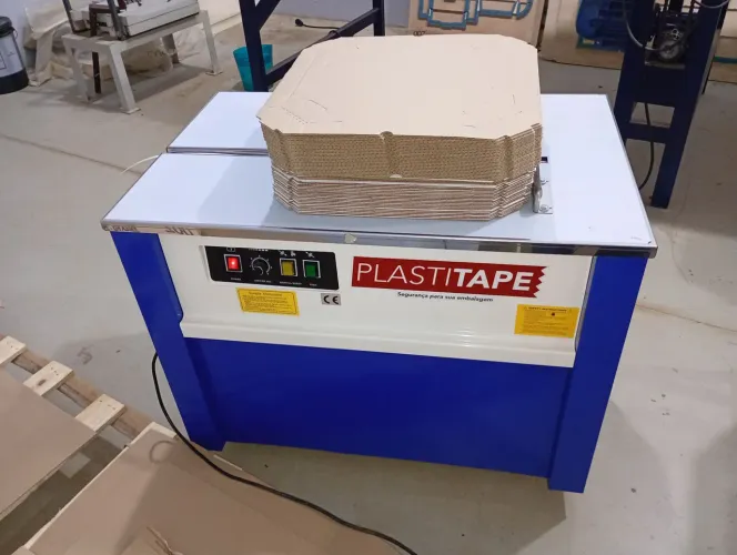 Máquina Arqueadora de Fita