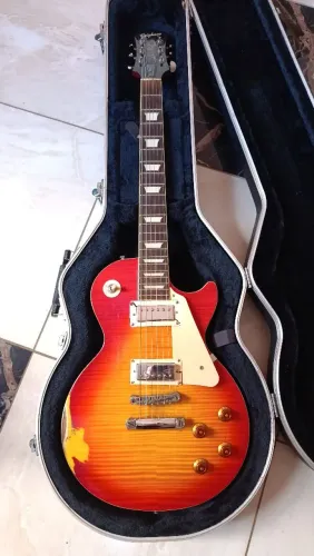 Les Paul Epiphone Standard relicada mini-humbucker case